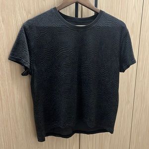 Lululemon Train to be short sleeve